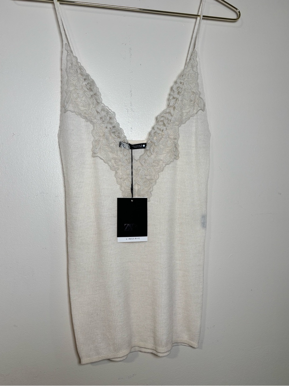 Zara Cream Floral Lace Trim V Neck Knit Tank Top Small NWT